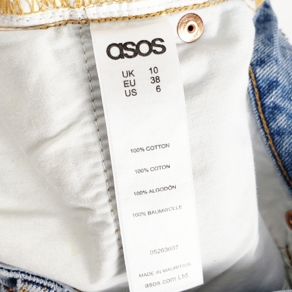 ASOS distressed denim shorts - Picture 4 of 4